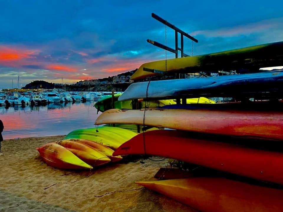 Апартаменты 1Ra Linea Platja De Sant Feliu Сан-Фелиу-де-Гишольс Экстерьер фото