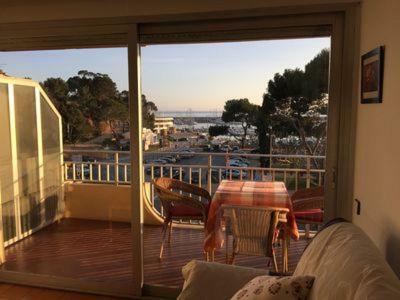 Апартаменты 1Ra Linea Platja De Sant Feliu Сан-Фелиу-де-Гишольс Экстерьер фото